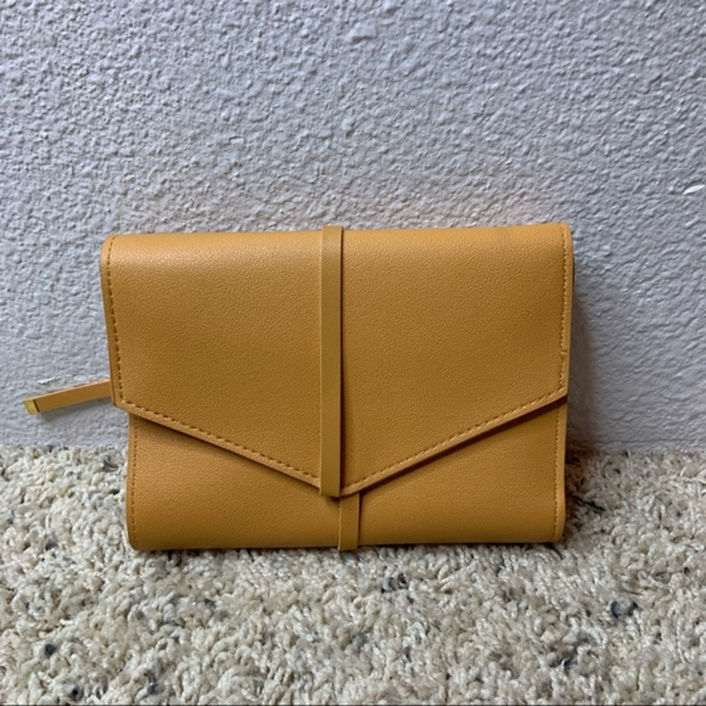 NWT Glass Ladder & Co Katherine Tech Organizer Roll